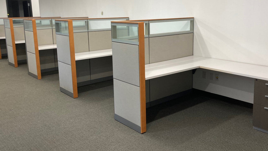 Second-Hand Cubicles and Desks: Seasonal Refresh