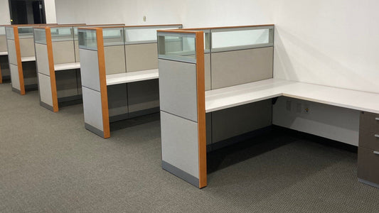 Second-Hand Cubicles and Desks: Seasonal Refresh